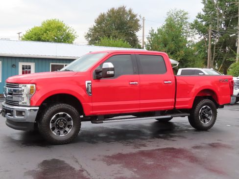 Used 2019 Ford F250 Lariat w/ Lariat Ultimate Package image 2