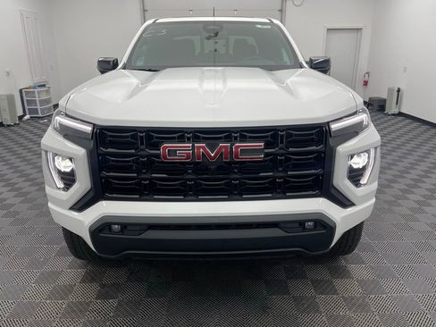 New 2025 GMC Canyon Elevation w/ Convenience Package image 18