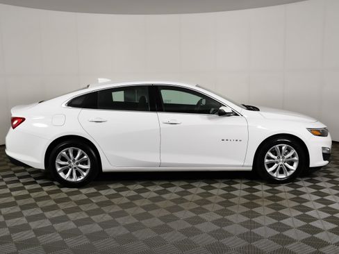 Used 2024 Chevrolet Malibu LT FWD image 5