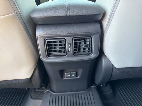 Used 2023 Toyota RAV4 XLE Premium image 12