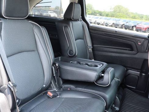 Used 2025 Honda Odyssey Elite image 16