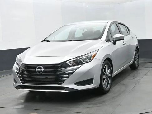 Used 2023 Nissan Versa SV FWD image 1