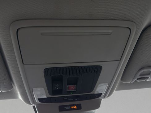 Certified 2025 Honda Accord SE image 15