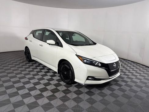Used 2024 Nissan Leaf SV Plus FWD image 12