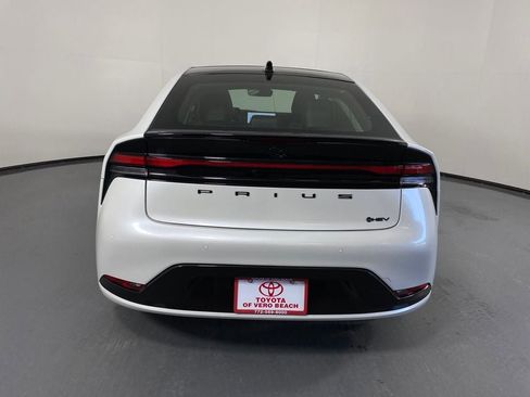 New 2025 Toyota Prius image 5