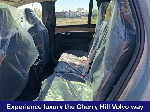 New 2026 Volvo XC90 T8 Plus w/ Protection Package Premier AWD/4WD image 7