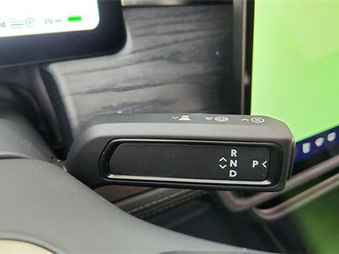 Used 2025 Rivian R1T Adventure image 43