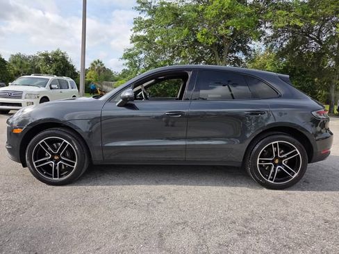 Used 2021 Porsche Macan AWD/4WD image 4