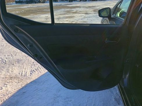 Used 2021 Nissan Versa SV FWD image 19