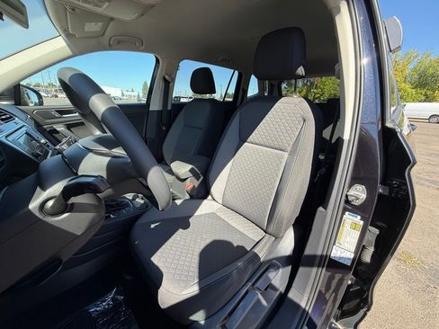 Used 2020 Volkswagen Tiguan S image 17