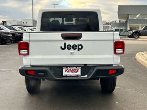 New 2026 Jeep Gladiator Sport image 6