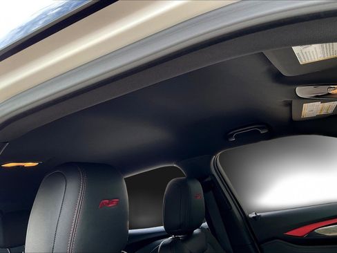 Used 2025 Chevrolet TrailBlazer RS image 25