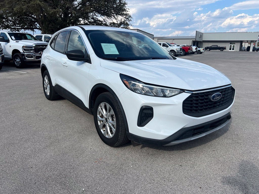 Used 2023 Ford Escape Active w/ Tech Pack #1 FWD image 8