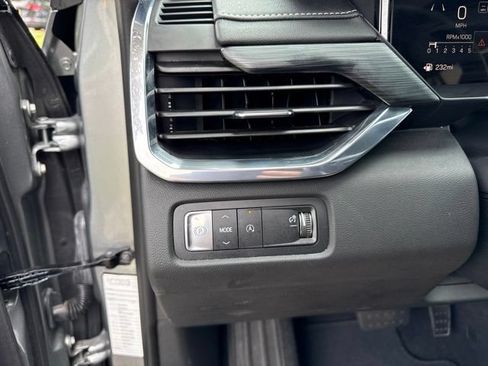 Used 2025 GMC Acadia Elevation FWD image 29