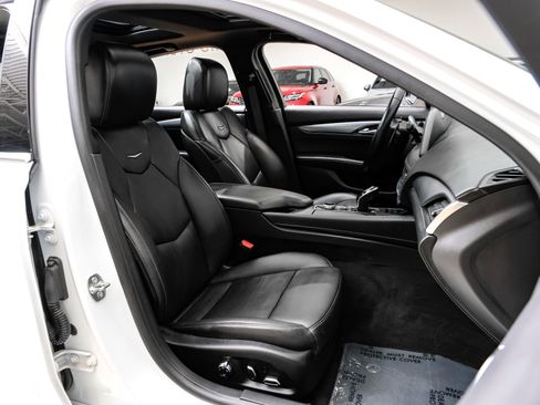 Used 2025 Cadillac CT5 Premium Luxury image 38