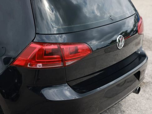 Used 2017 Volkswagen GTI Sport FWD image 31