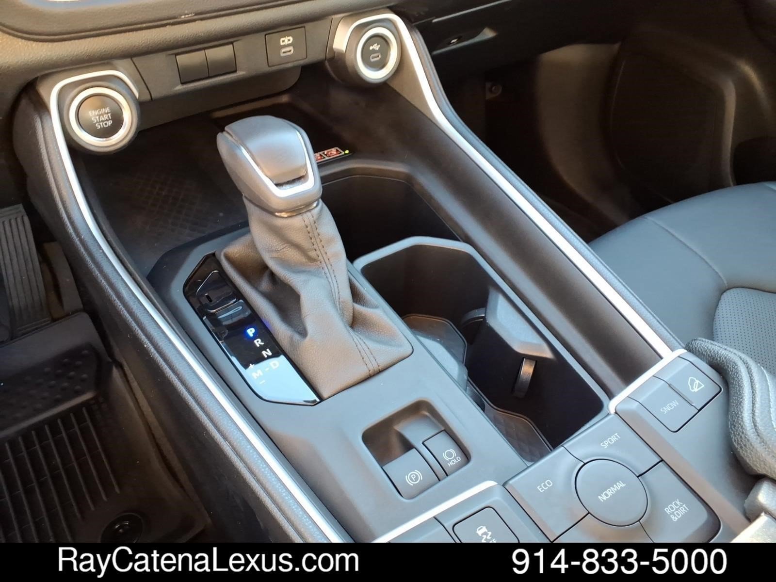 Used 2024 Toyota Grand Highlander AWD image 14