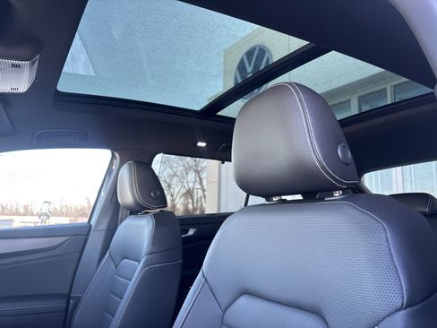 New 2026 Volkswagen Atlas Cross Sport SEL R-Line image 21