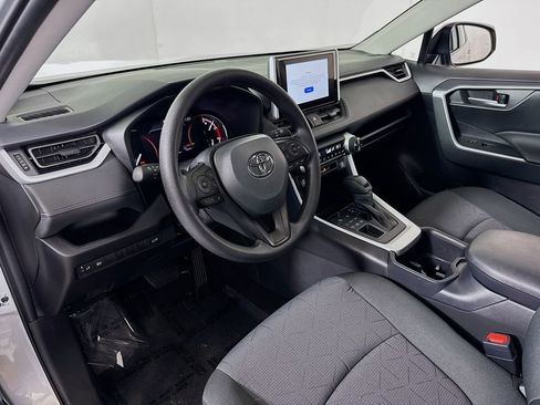 Used 2025 Toyota RAV4 XLE w/ Convenience Package AWD/4WD image 9