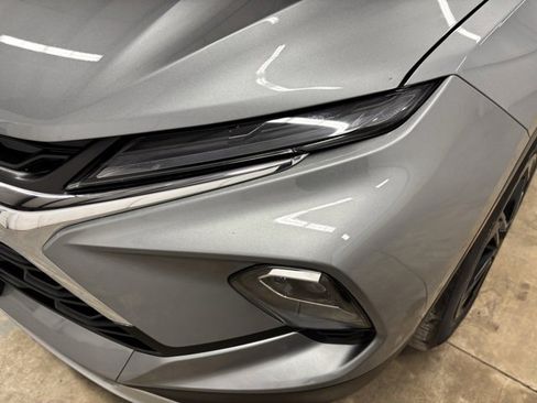 Used 2025 Chevrolet Blazer LT w/ Driver Confidence Package image 8