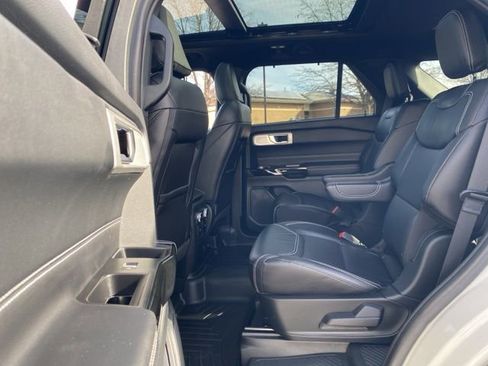 Used 2023 Ford Explorer ST w/ Equipment Group 401A image 29