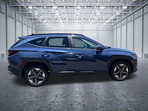 Certified 2025 Hyundai Tucson SEL FWD image 8