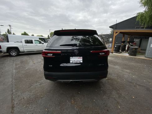 Used 2026 Toyota Grand Highlander AWD image 5