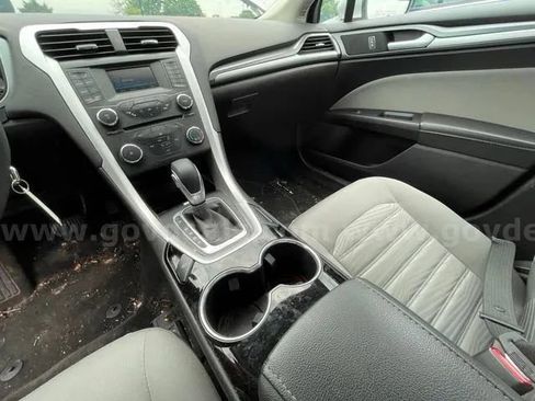 Used 2016 Ford Fusion S FWD image 11