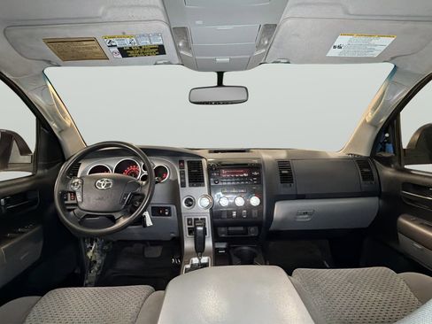 Used 2013 Toyota Tundra 4x4 Double Cab w/ SR5 Pkg image 29