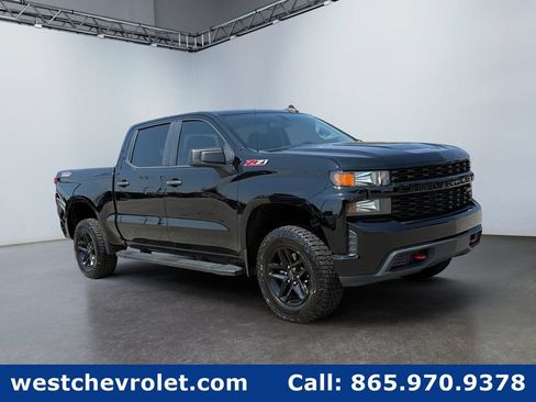 Used 2020 Chevrolet Silverado 1500 Custom Trail Boss w/ Custom Convenience Package AWD/4WD image 1