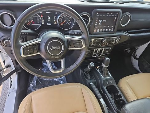 Used 2018 Jeep Wrangler Unlimited Sahara image 54