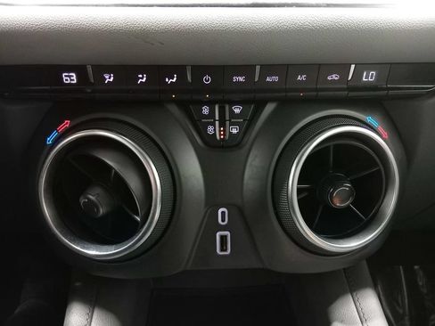 Used 2022 Chevrolet Blazer LT AWD/4WD image 20