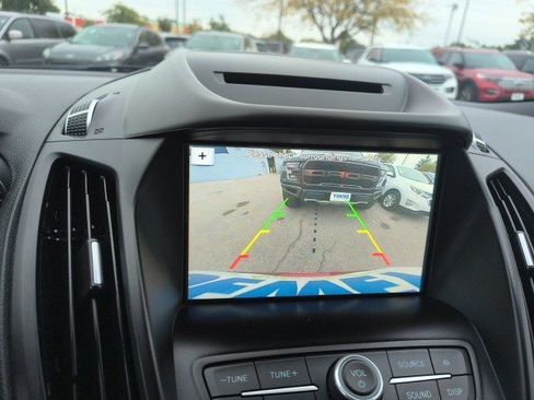 Used 2018 Ford Escape SE w/ SE Sync 3 Package image 23