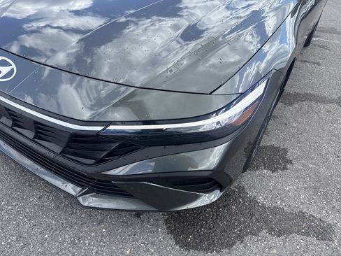 Used 2025 Hyundai Elantra SEL FWD image 10
