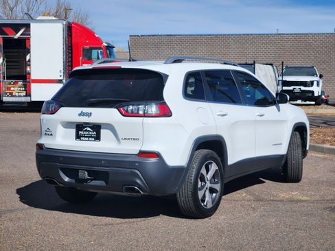 Used 2019 Jeep Cherokee Limited image 3