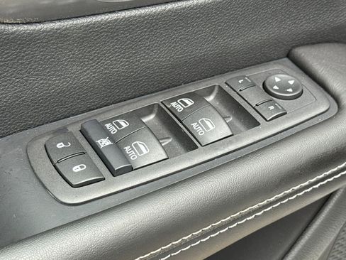 New 2026 Chrysler Pacifica Select image 20