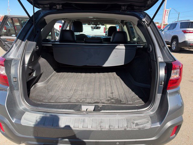 Used 2018 Subaru Outback 2.5i Limited AWD/4WD image 12
