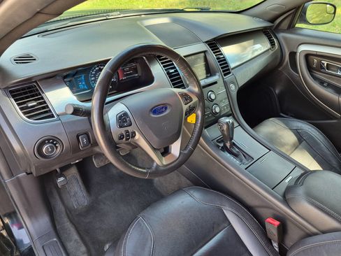 Used 2014 Ford Taurus SEL w/ Equipment Group 201A FWD image 16