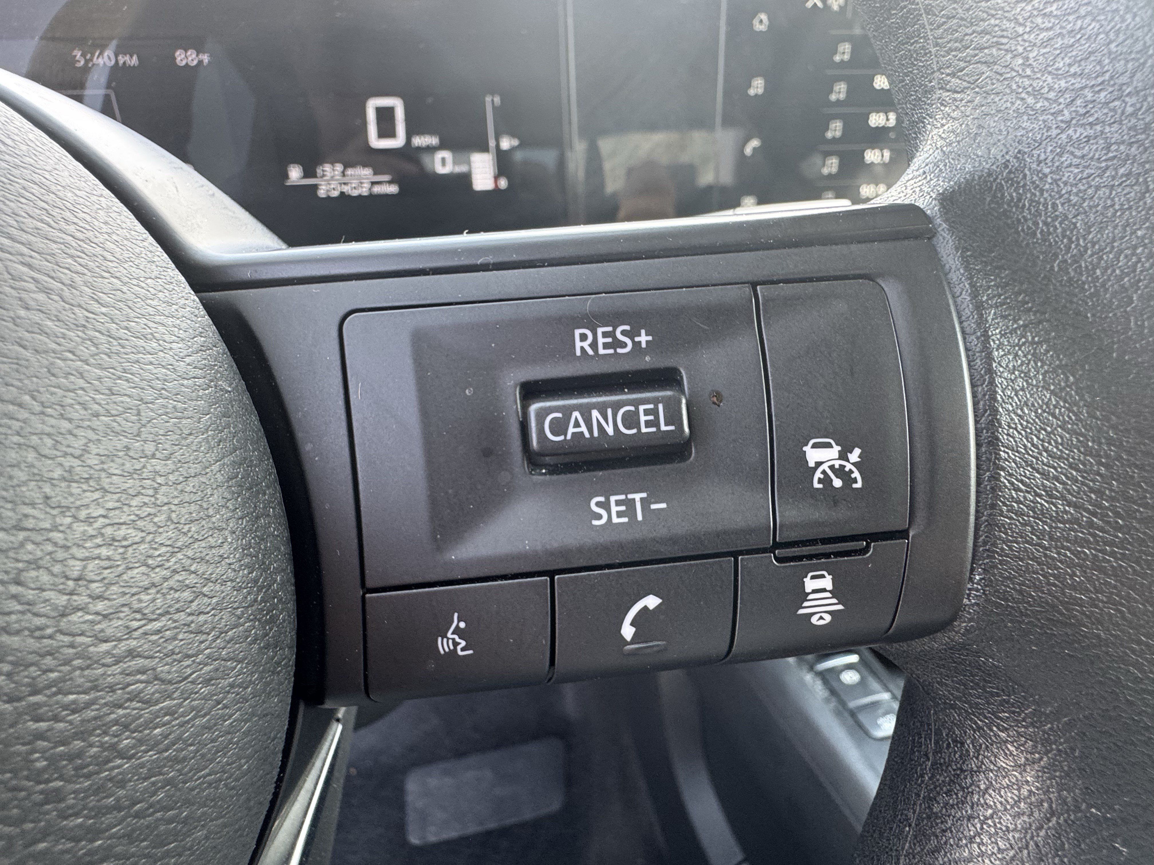 Used 2026 Nissan Kicks SV FWD image 29