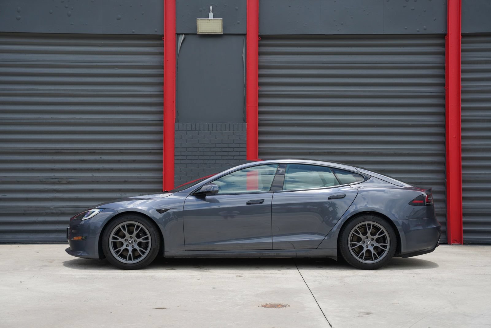 Used 2023 Tesla Model S AWD/4WD image 9