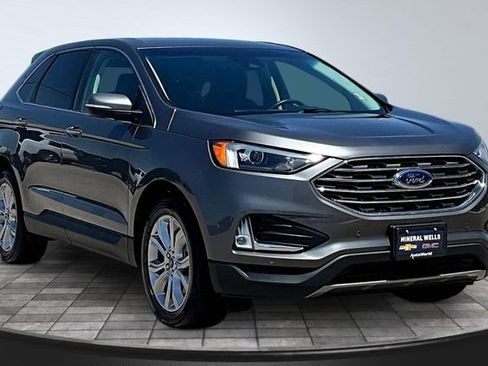 Used 2022 Ford Edge Titanium AWD/4WD image 3