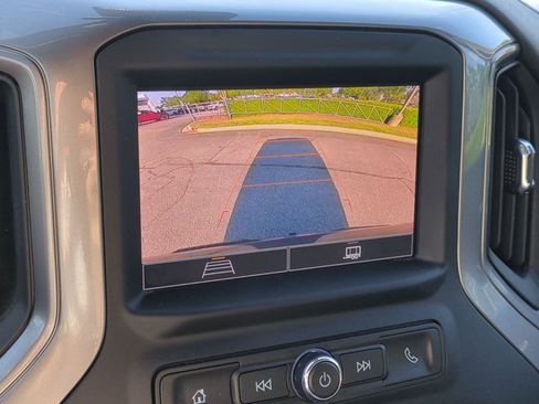 Used 2022 Chevrolet Silverado 1500 Custom AWD/4WD image 24