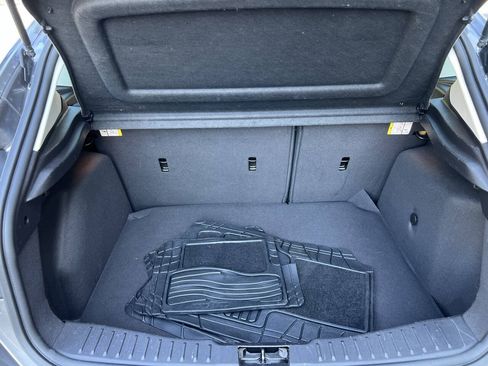 Used 2014 Ford Focus SE FWD image 18