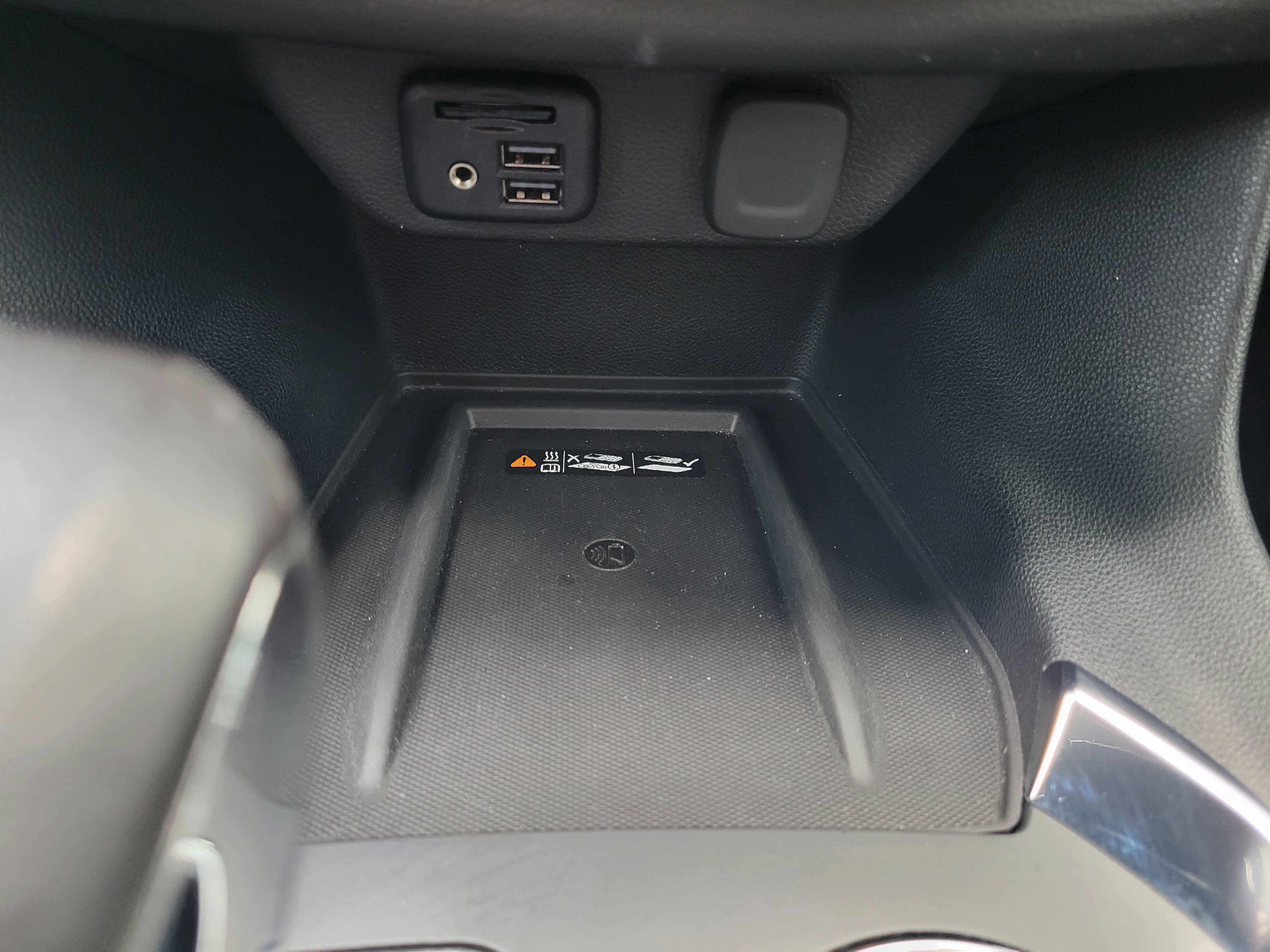 Used 2021 Chevrolet Traverse Premier w/ Redline Edition FWD image 23
