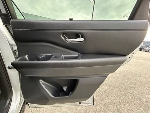 Certified 2025 Nissan Pathfinder SL AWD/4WD image 43