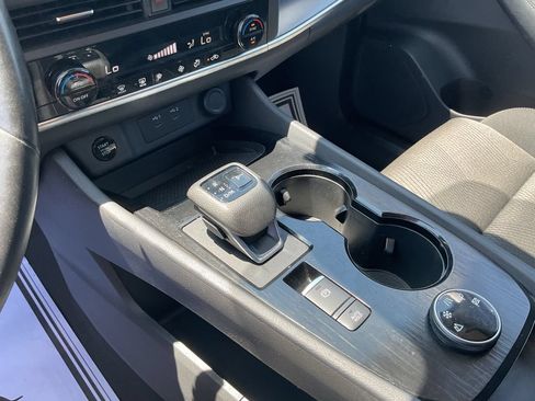 Certified 2026 Nissan Rogue SV AWD/4WD image 25