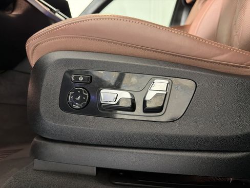 Used 2025 BMW X7 M60i w/ Executive Package AWD/4WD image 23