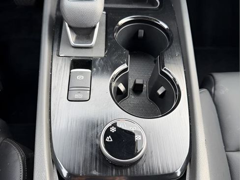 Certified 2025 Nissan Rogue SL AWD/4WD image 26