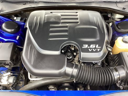 Used 2020 Dodge Charger SXT RWD image 30