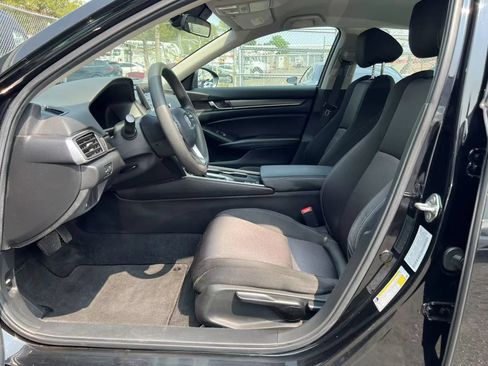 Used 2019 Honda Accord LX image 11